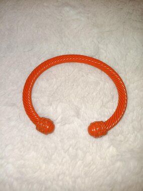 Metal Bracelet Plunder